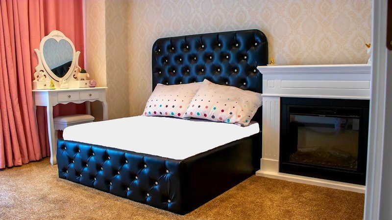 Model online la cea mai profitabila agentie.